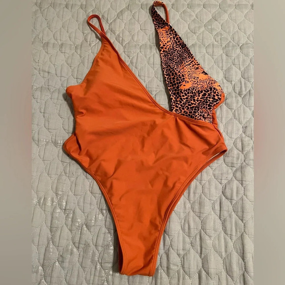 ORANGE~ ONE PIECE SWIMSUIT ~ LG - Picture 1 of 7
